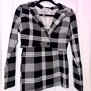 Cute plaid outfit🖤